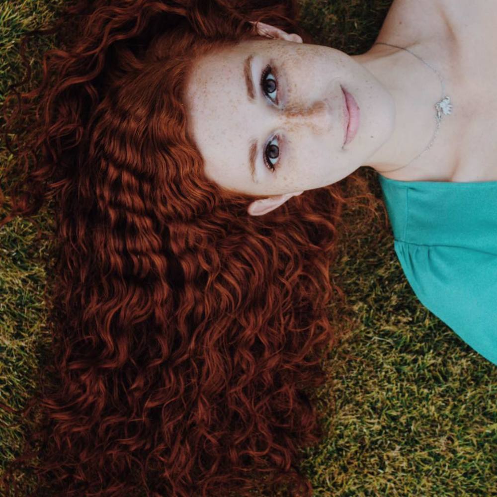Meet your Posher, Claudia